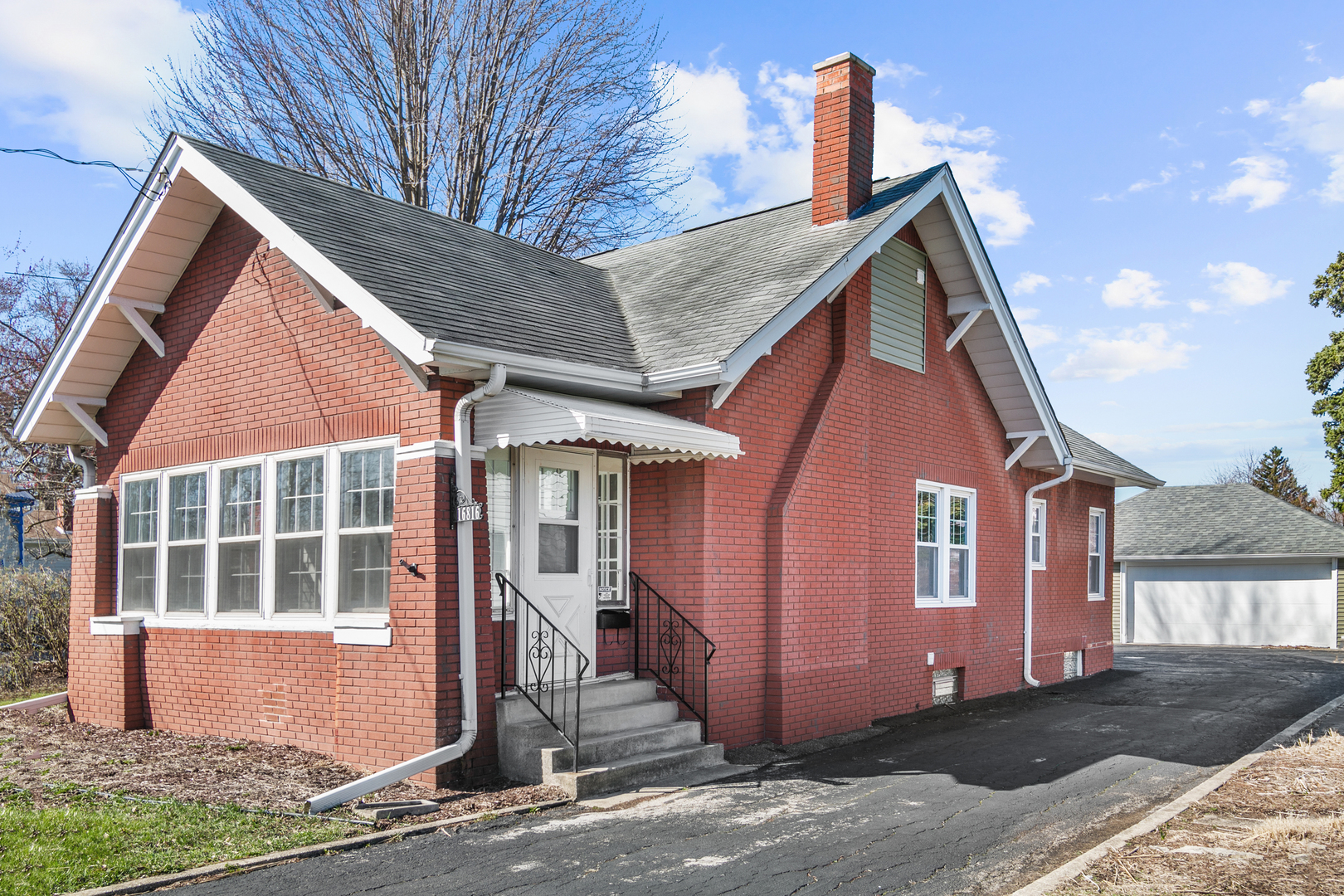 16816 South Park Avenue South Holland IL 60473