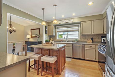 38 Chelsea Lane Cary IL 60013