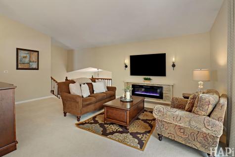 38 Chelsea Lane Cary IL 60013