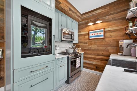 130 Gale Avenue River Forest IL 60305