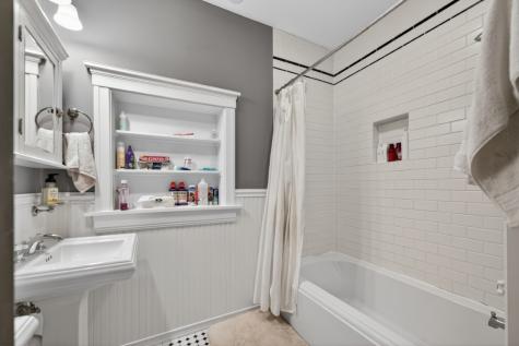 130 Gale Avenue River Forest IL 60305