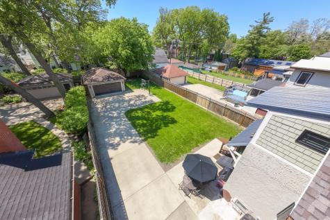 130 Gale Avenue River Forest IL 60305