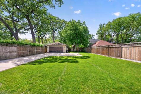 130 Gale Avenue River Forest IL 60305