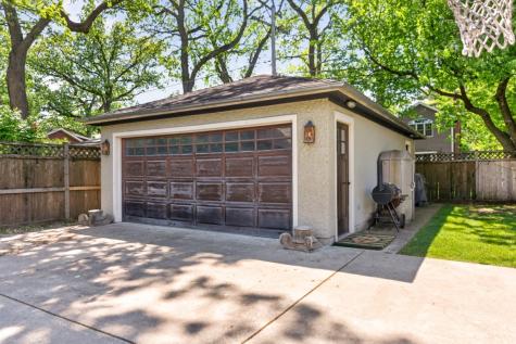 130 Gale Avenue River Forest IL 60305