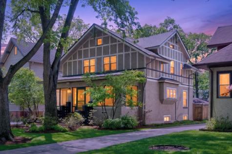 130 Gale Avenue River Forest IL 60305