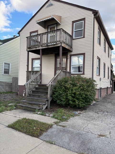 7113 West 71st Street Chicago IL 60638