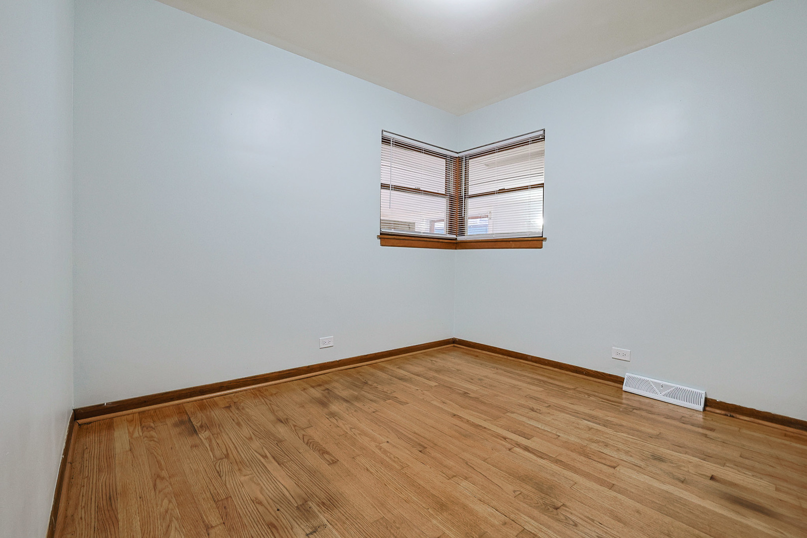 2 North Wisconsin Avenue Addison IL 60101