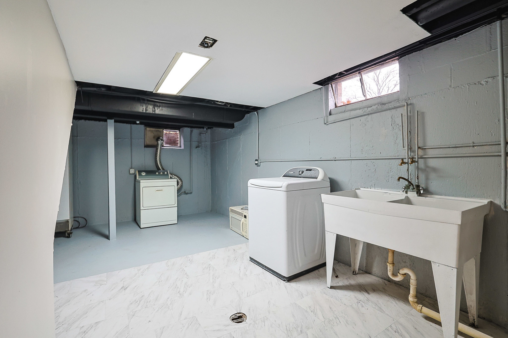 2 North Wisconsin Avenue Addison IL 60101