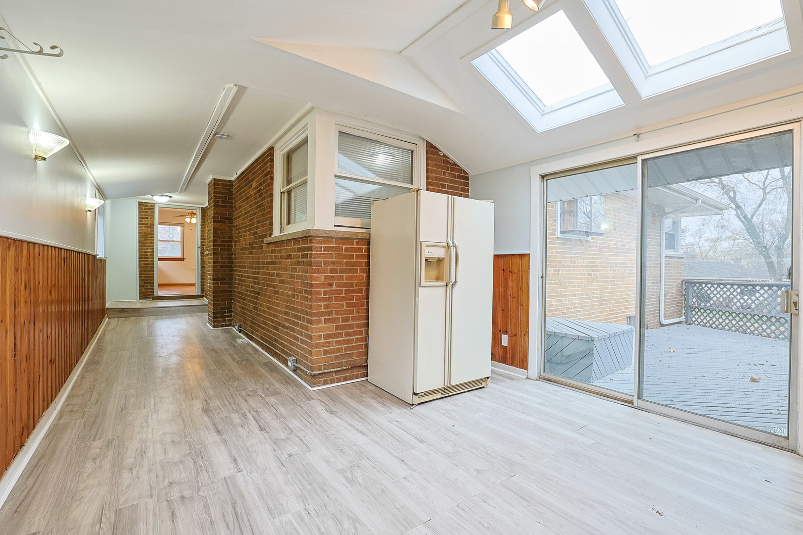 2 North Wisconsin Avenue Addison IL 60101