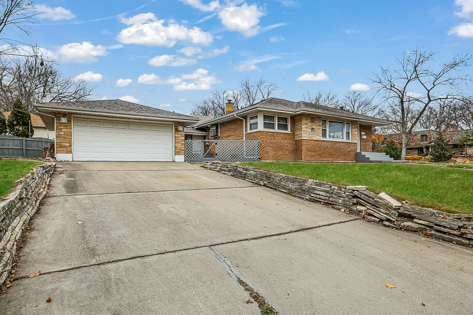 2 North Wisconsin Avenue Addison IL 60101