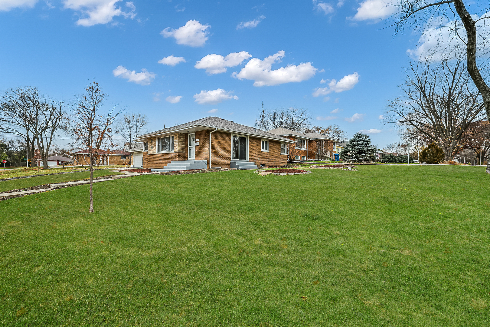 2 North Wisconsin Avenue Addison IL 60101