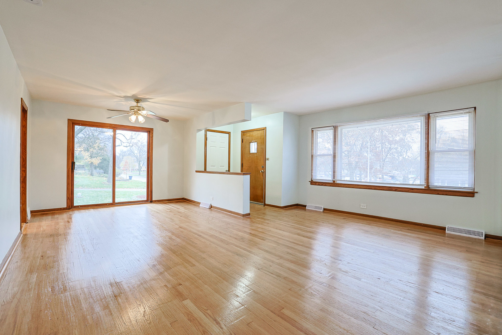 2 North Wisconsin Avenue Addison IL 60101