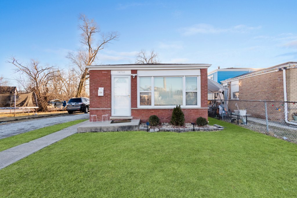 14564 Spaulding Avenue Harvey IL 60426