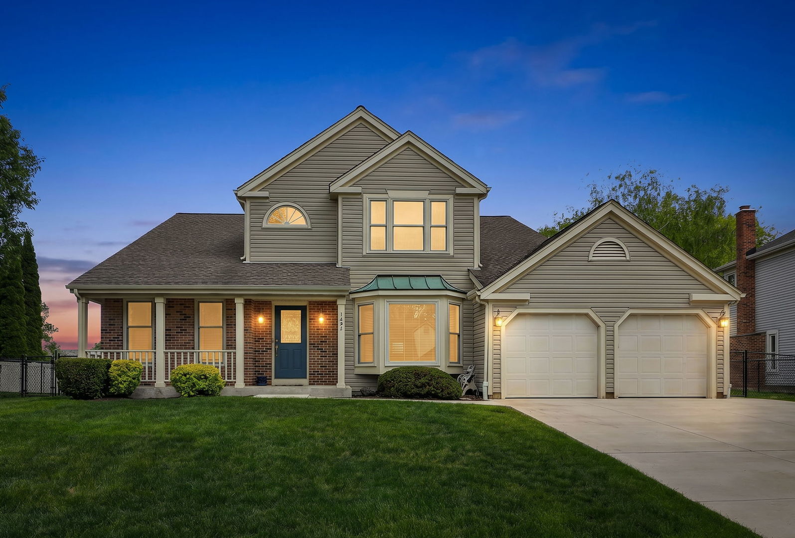1694 Hampshire Drive Elk Grove Village IL 60007