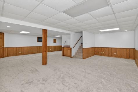 1694 Hampshire Drive Elk Grove Village IL 60007