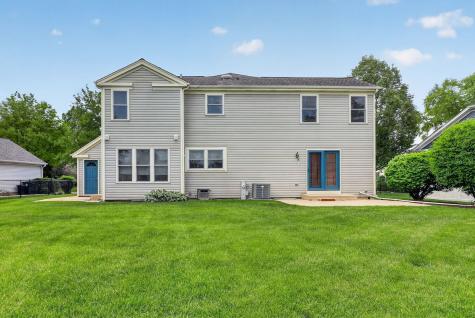 1694 Hampshire Drive Elk Grove Village IL 60007