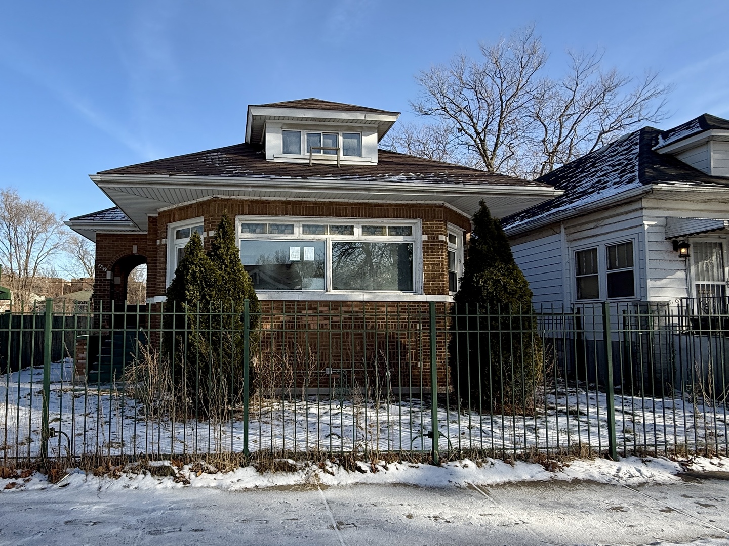 7741 South Oglesby Avenue Chicago IL 60649