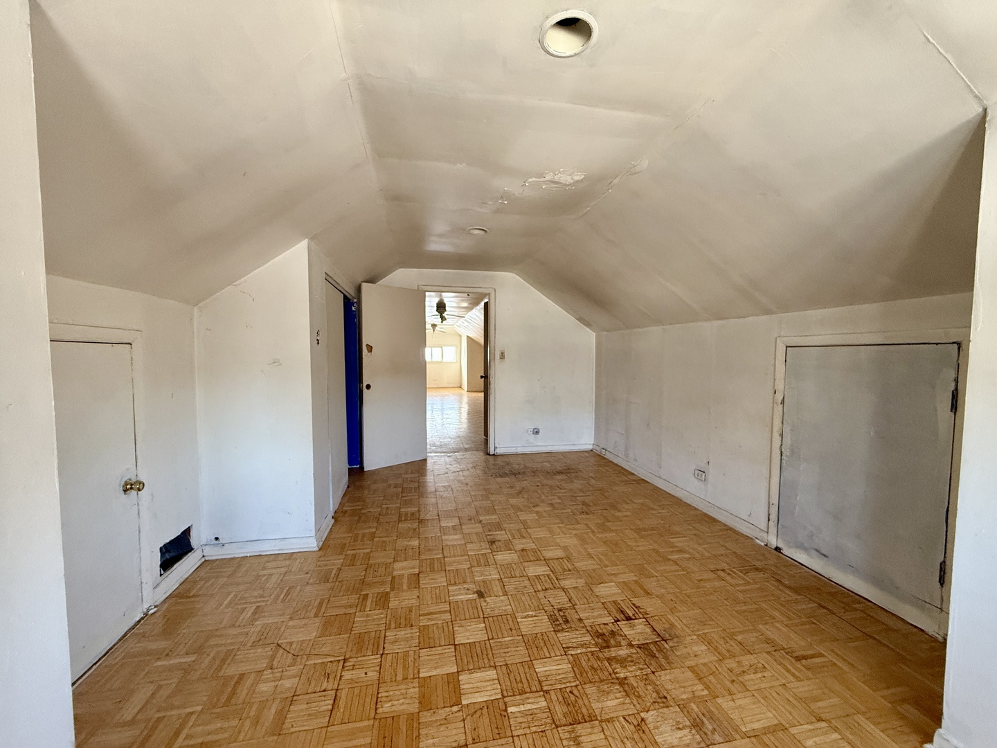 7741 South Oglesby Avenue Chicago IL 60649