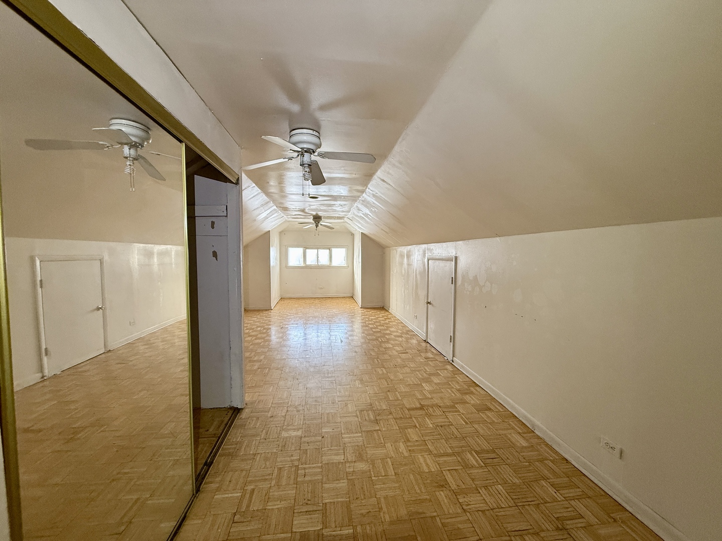 7741 South Oglesby Avenue Chicago IL 60649