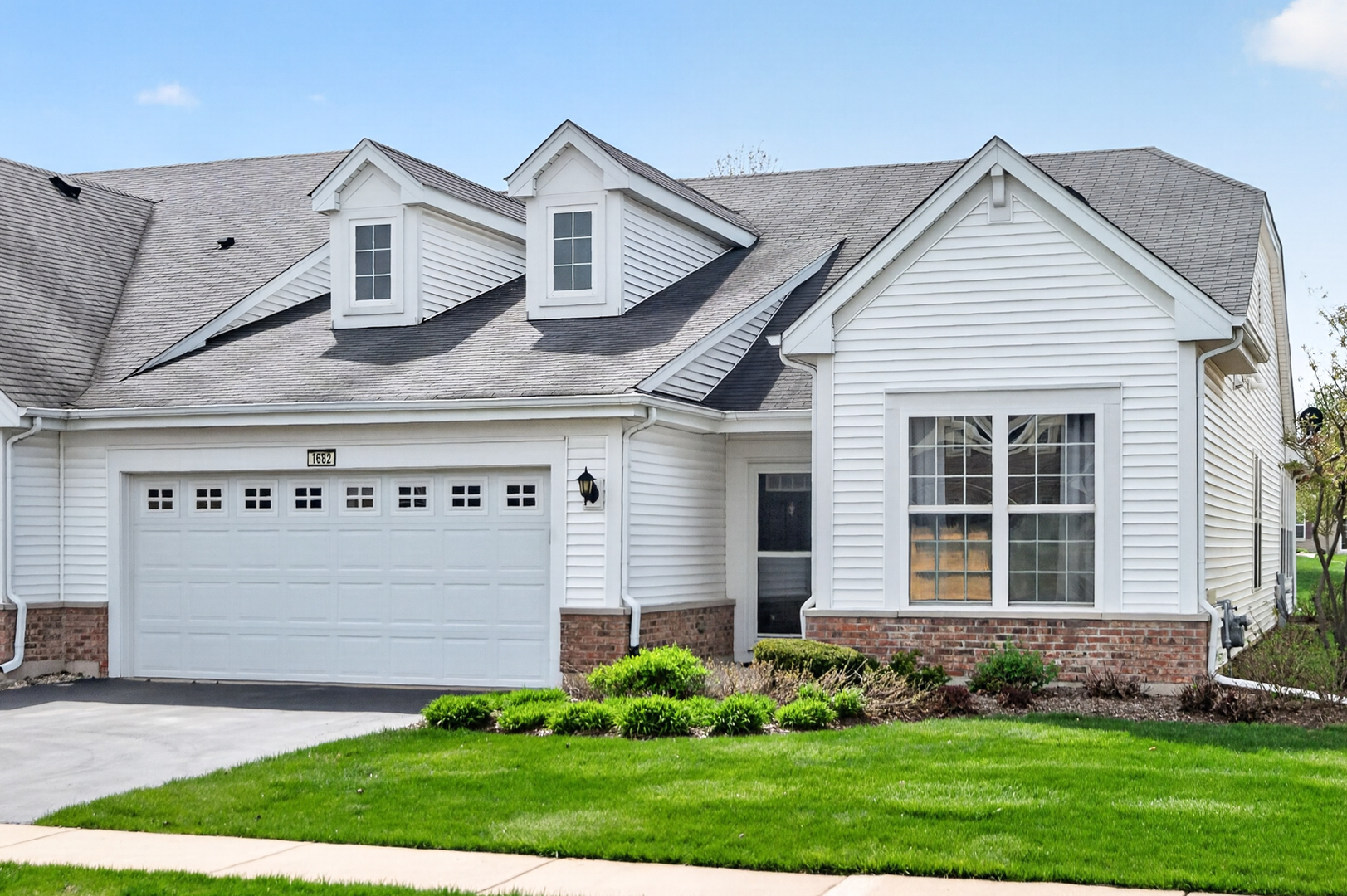 1682 Francis Drive Pingree Grove IL 60140