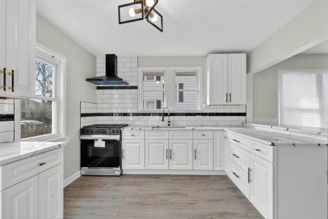 15661 State Street South Holland IL 60473