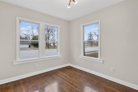 15661 State Street South Holland IL 60473