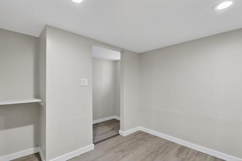 15661 State Street South Holland IL 60473