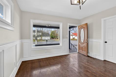 15661 State Street South Holland IL 60473