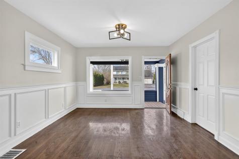 15661 State Street South Holland IL 60473