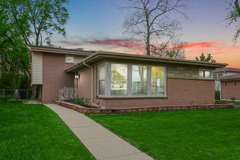 9447 Overhill Avenue Morton Grove IL 60053