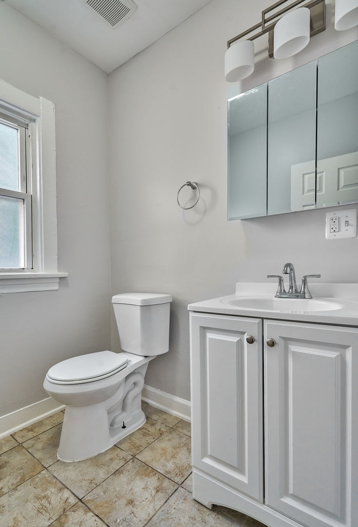 4924 West Walton Street Chicago IL 60651