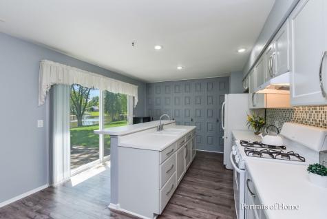 40 Cayman Drive Montgomery IL 60538