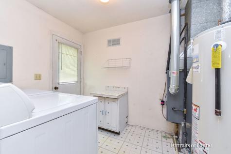 40 Cayman Drive Montgomery IL 60538