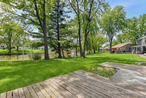 40 Cayman Drive Montgomery IL 60538
