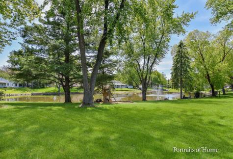 40 Cayman Drive Montgomery IL 60538