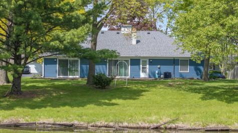 40 Cayman Drive Montgomery IL 60538