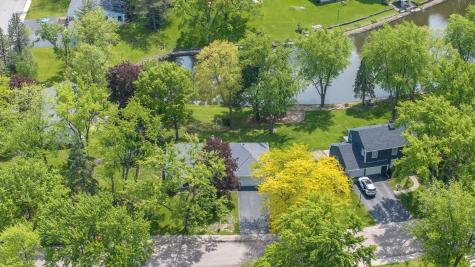 40 Cayman Drive Montgomery IL 60538