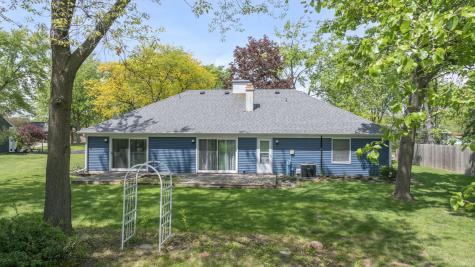 40 Cayman Drive Montgomery IL 60538