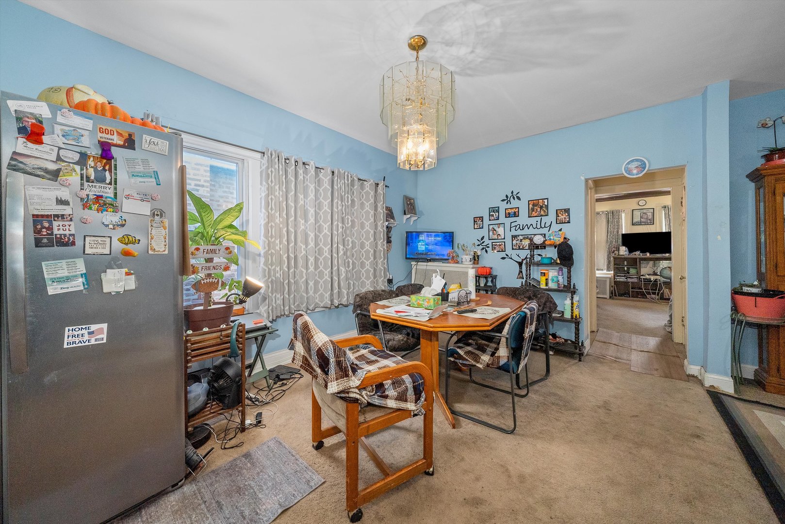 8325 South Dante Avenue Chicago IL 60619