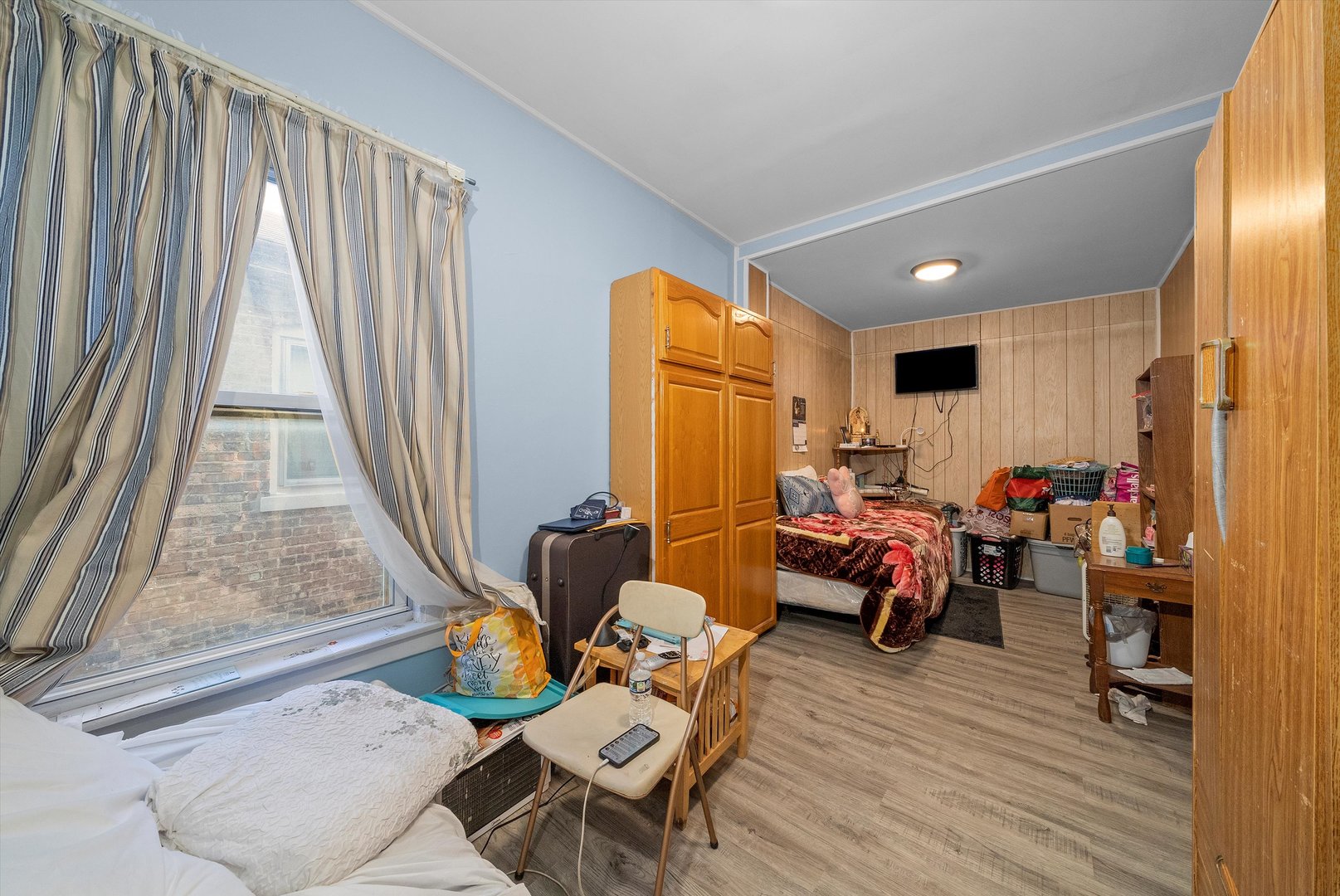 8325 South Dante Avenue Chicago IL 60619