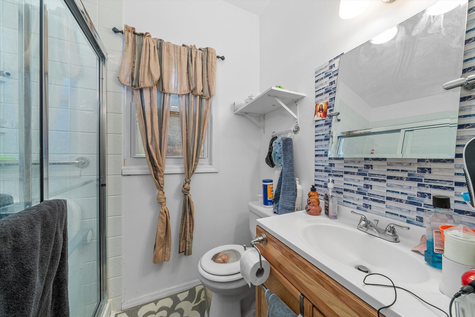 8325 South Dante Avenue Chicago IL 60619