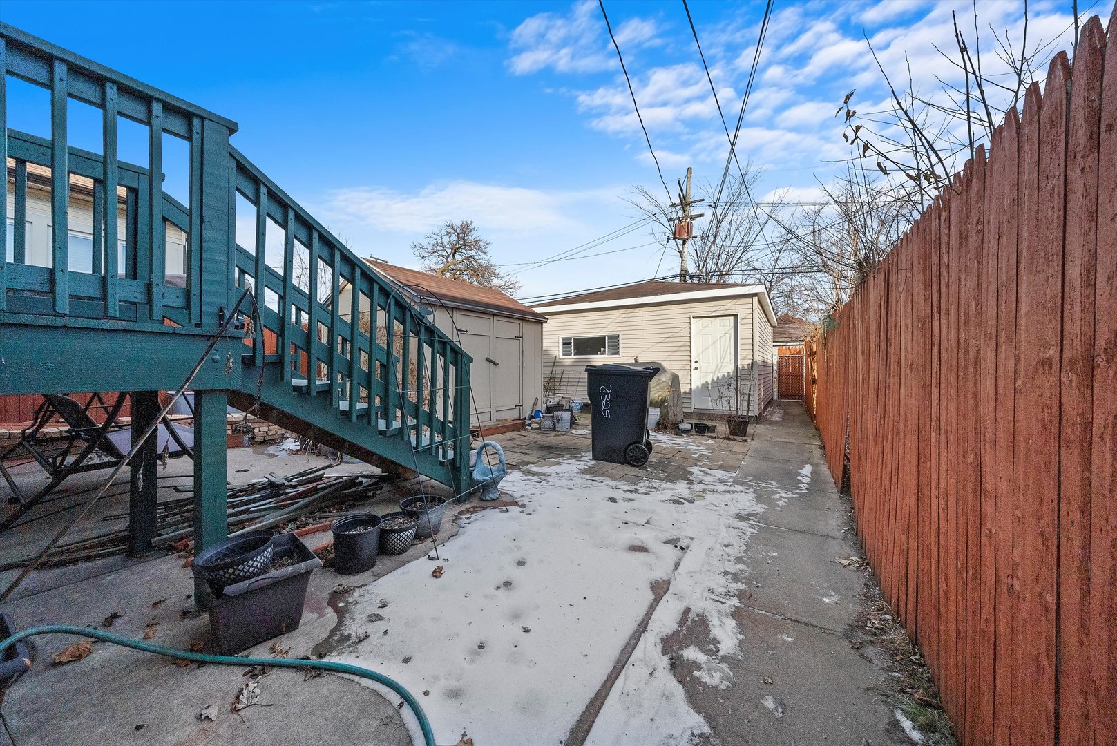 8325 South Dante Avenue Chicago IL 60619