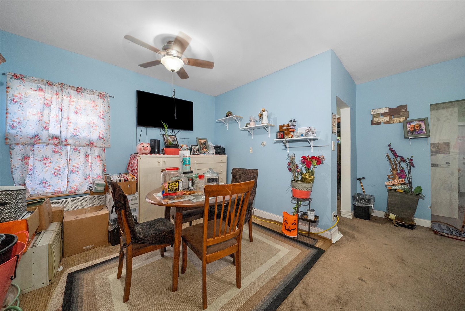 8325 South Dante Avenue Chicago IL 60619