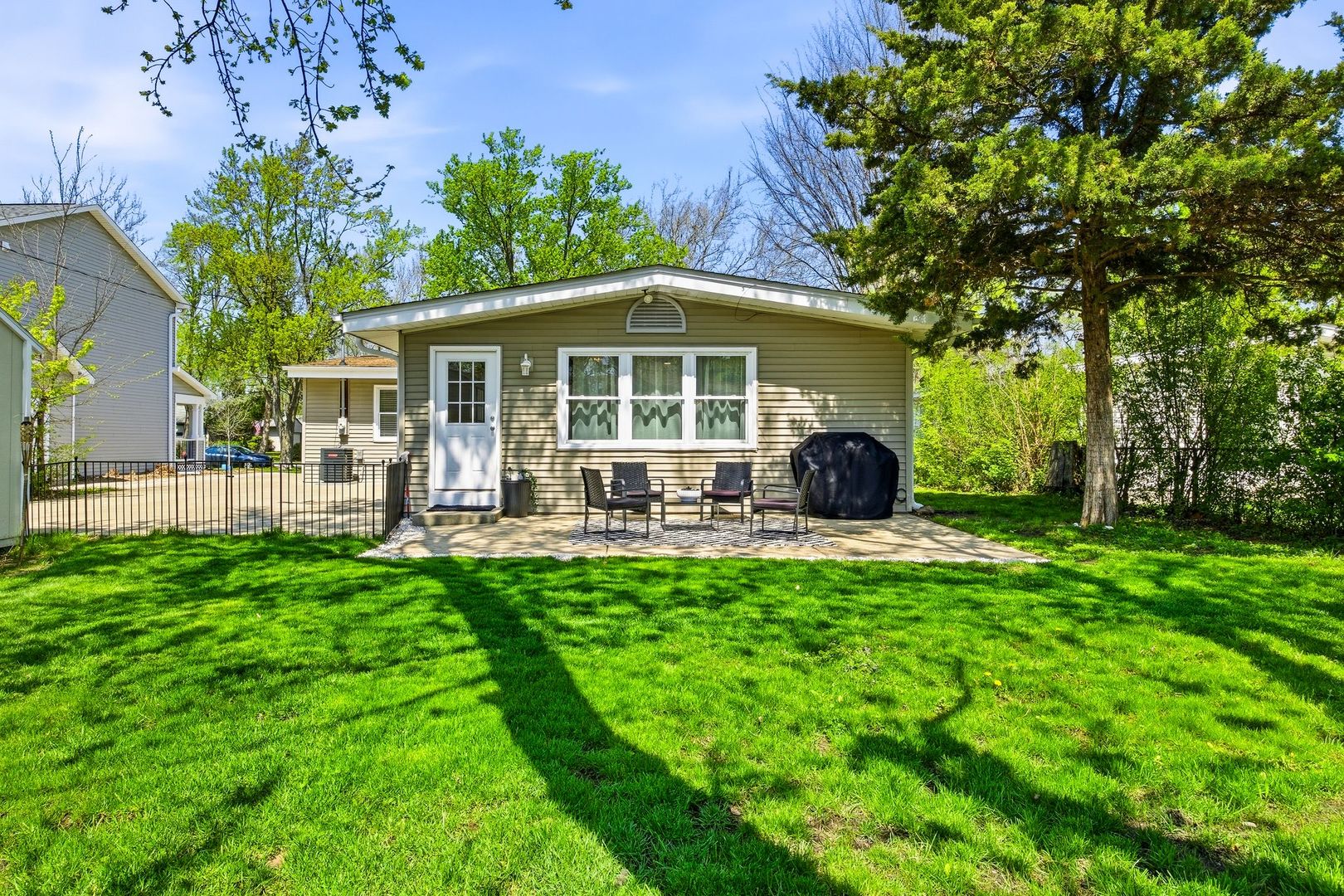2117 Grouse Lane Rolling Meadows IL 60008