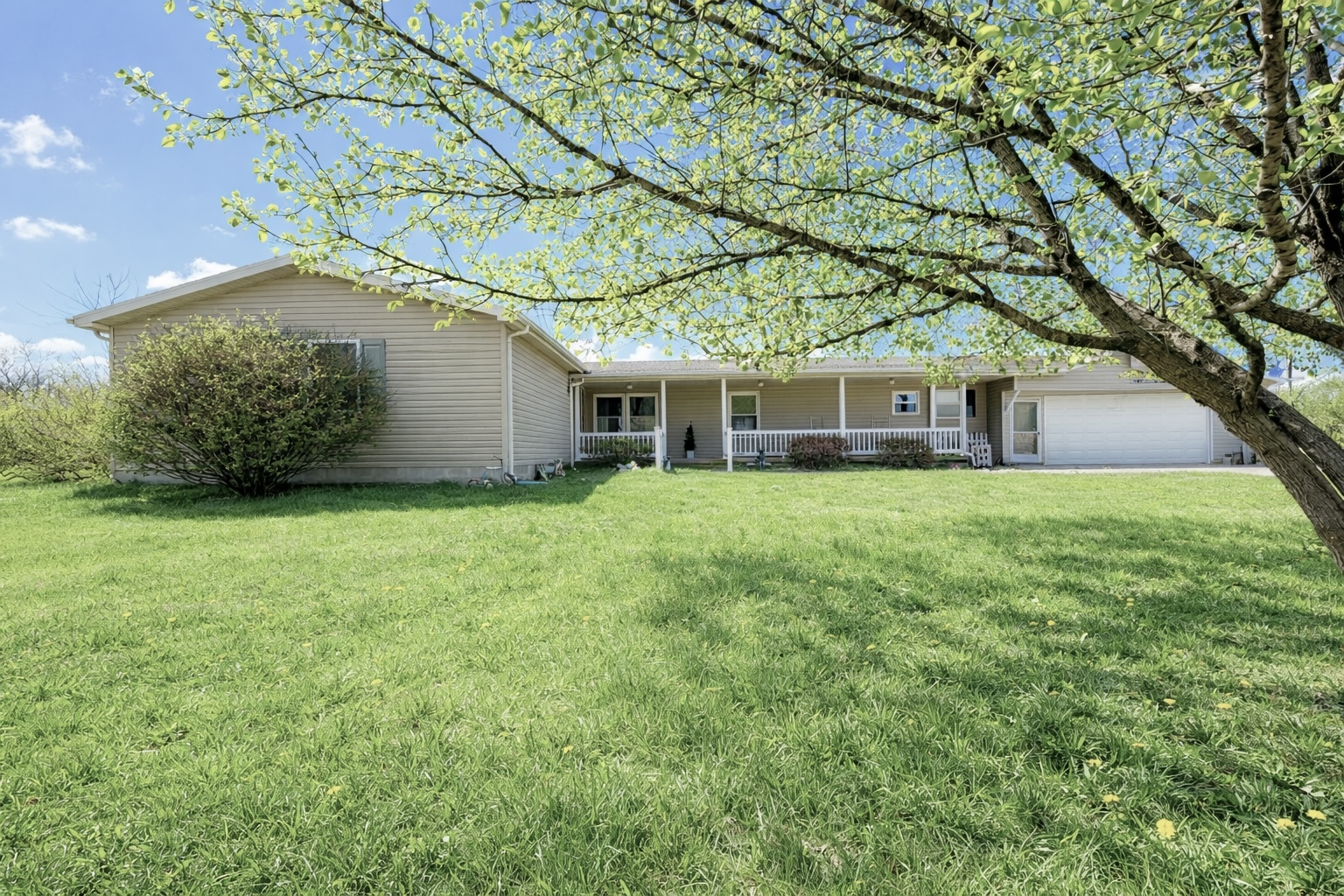 2041 Mills Cart Road Salem IL 62881