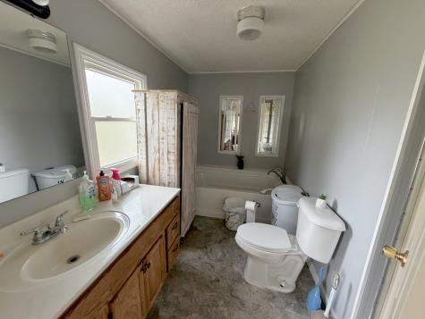 2041 Mills Cart Road Salem IL 62881