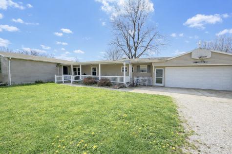2041 Mills Cart Road Salem IL 62881