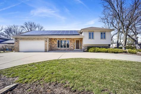 5N464 Neva Terrace Itasca IL 60143