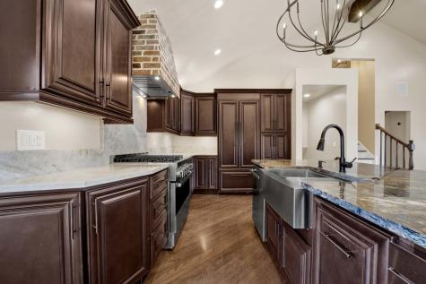 5N464 Neva Terrace Itasca IL 60143