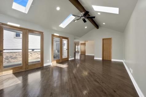 5N464 Neva Terrace Itasca IL 60143